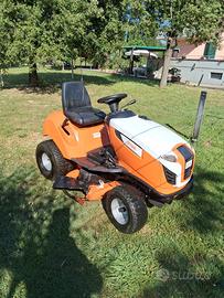 Trattorino rasaerba Stihl RT 4112 SZ