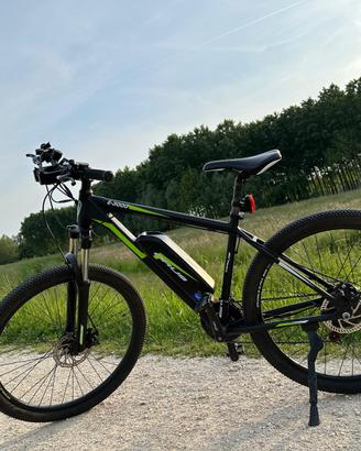 E-Bike Mountain Bike con ruote da 27,5"