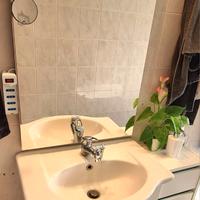 Mobile bagno. Lavabo. Specchio e Faretti