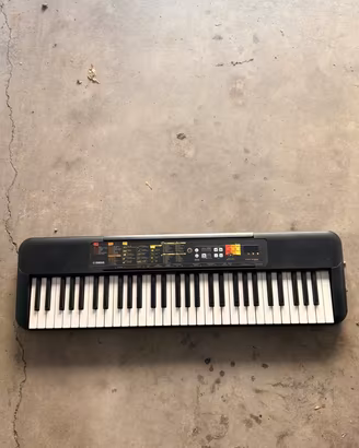 Pianola elettronica Yamaha + Alimentatore