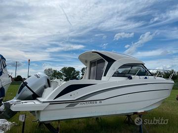 Beneteau Antares 8 OB c/ Honda 200 cv