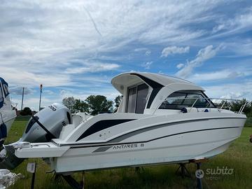 Beneteau Antares 8 OB c/ Honda 200 cv
