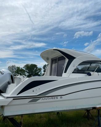 Beneteau Antares 8 OB c/ Honda 200 cv
