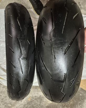 Treno Pirelli Diablo Rosso 4 120/70 17 + 190/55 17