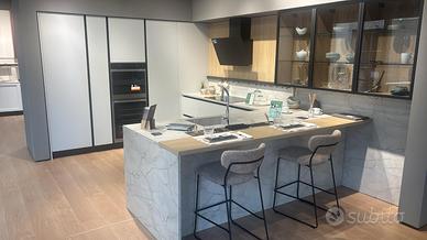 Cucina da esposizione in vetri