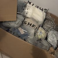 2 lotti abbigliamento premium 218 pezzi