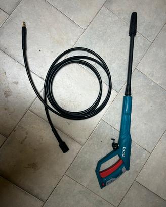 Lancia idropulitrice con tubo