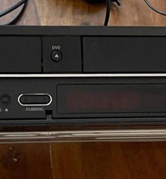LG RC388 riproduttore/ registratore da VHS a DVD