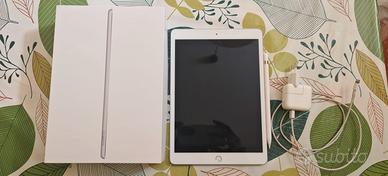 Apple iPad 7 th Gen 32GB 10.2" + Apple Pencil