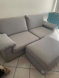 Divano come nuovo! Non diventa letto!