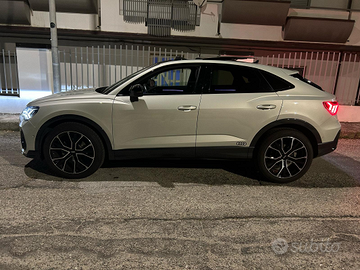 Audi Q3 Sportback 35 s line s tronic PACK BLACK