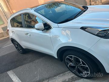 KIA SPORTAGE 4 SERIE + GANCIO TRAINO