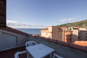 Esclusivo Attico Vista Mare a Andora 3 Posti