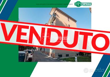 AMPIA METRATURA! TRILOCALE CON CANTINA LABORATORIO