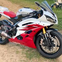 Ricambi Yamaha R6 e Triumph Street Triple 765 RS