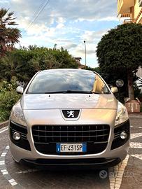 Peugeot 3008 1.6 HDi 110CV cambio robotizzato Tecn