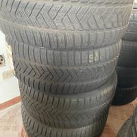Gomme invernali usate Pirelli 245/45 R17 99V