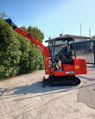 E252 - ESCAVATORE HINOWA 15 Q