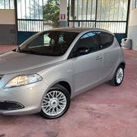 Lancia Ypsilon 1.2 69 CV 5 porte GPL Ecochic Silve