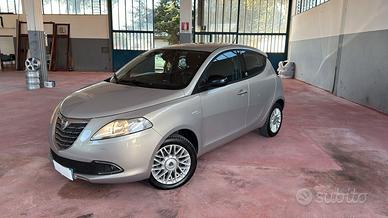 Lancia Ypsilon 1.2 69 CV 5 porte GPL Ecochic Silve