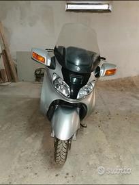 Suzuki Burgman 650 