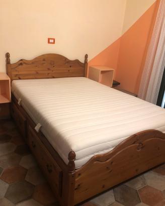 Letto piu materasso una piazza e mezza