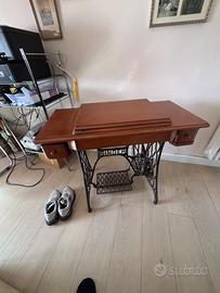 Macchina da cucire singer