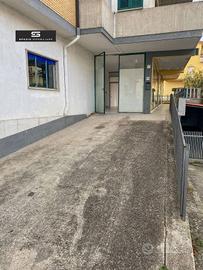 Immobile di 150 m² con 1 locale a Teramo