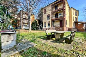 LUMINOSO TRILOCALE CON BOX E CANTINA