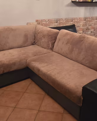 Divano ad angolo e letto