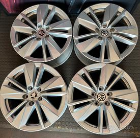 Cerchi nuovi originali Skoda Volkswagen raggio 17