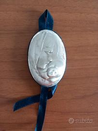Oggetto ritratto della Madonna in argento