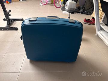 Valigia rigida trolley Carpisa