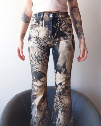 Jeans svasati personalizzati punk