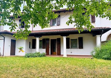 TC462 Roveredo - Casa con doppia corte esclusiva