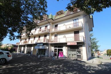 3 LOCALI A BAGNOLO IN PIANO