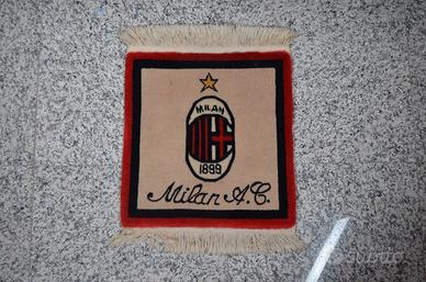 Tappeto Pechino cinese stemma del Milan 54 x 40 cm