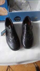 Scarpe speciali per diabetici, in pelle con velcro