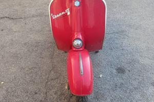 Vespa d’epoca GT R 1972