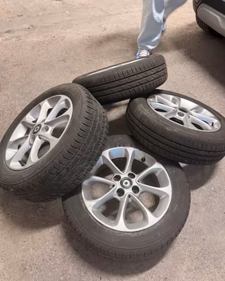 Gomme auto smart for four