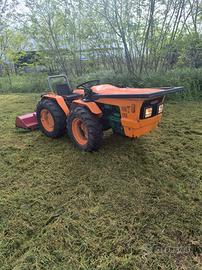 Trattore Goldoni con trincia erba 