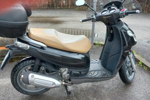 Piaggio Carnaby 250 - 2012