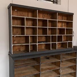 Coppia mobiloni scaffali da laboratorio vintage