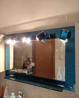 Specchiera in vetro da bagno