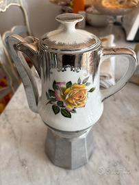 Caffettuera antica con bricco ecrose aerografate