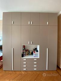 Armadio 6 ante L270 x h 290