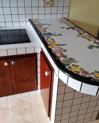 Penisola cucina pietra di lava