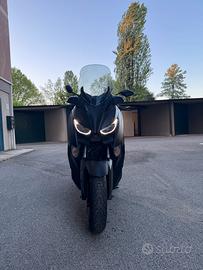 Yamaha x-max 300