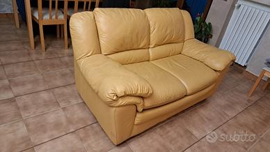 divano letto in pelle