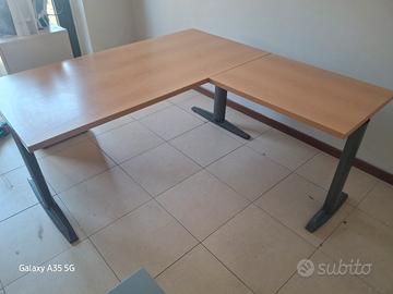 Tavolo componibile uffico
